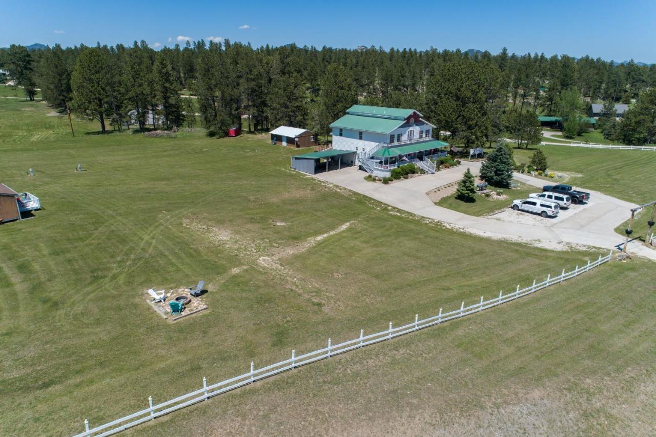 Eagle'S Landing Lodge Custer Eksteriør bilde